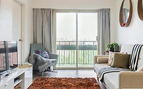 Rivergate Apartment With Central View